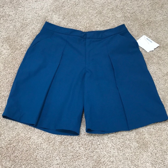 lululemon athletica Pants - NWT! Lululemon SZ 8, teal long story short shorts